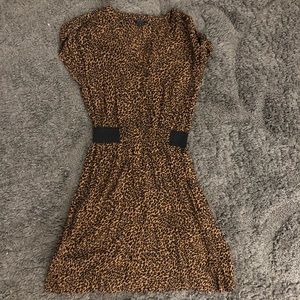 Guess leopard print v-neck button down knee length dress size M